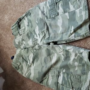 Camouflage cargo shorts